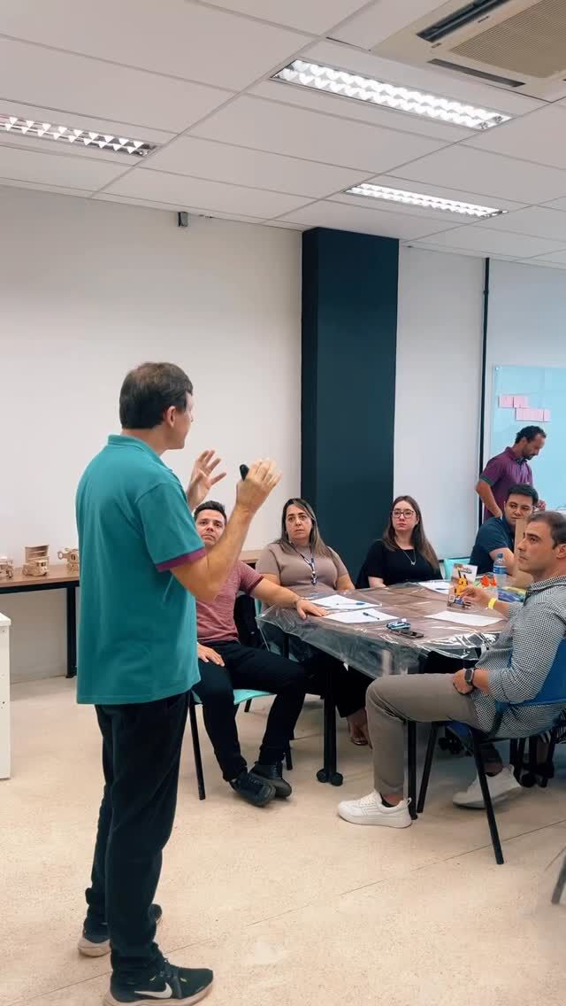 Transformação, colaboração e emoção em cada detalhe!

O Toy Store é uma experiência que pode ser realizada em espaços como salas de aula, adaptando o ambiente para uma vivência inesquecível.

A abertura e o fechamento conduzidos por um consultor especialista, conecta toda a experiência aos aprendizados essenciais.

E para tornar tudo ainda mais especial, ao final temos o ToyBack, um momento de entrega dos brinquedos montados, carregado de significado, carinho e propósito.

#ToyStore #ExperiênciaTransformadora #ToyBack #TreinamentoExperiencial